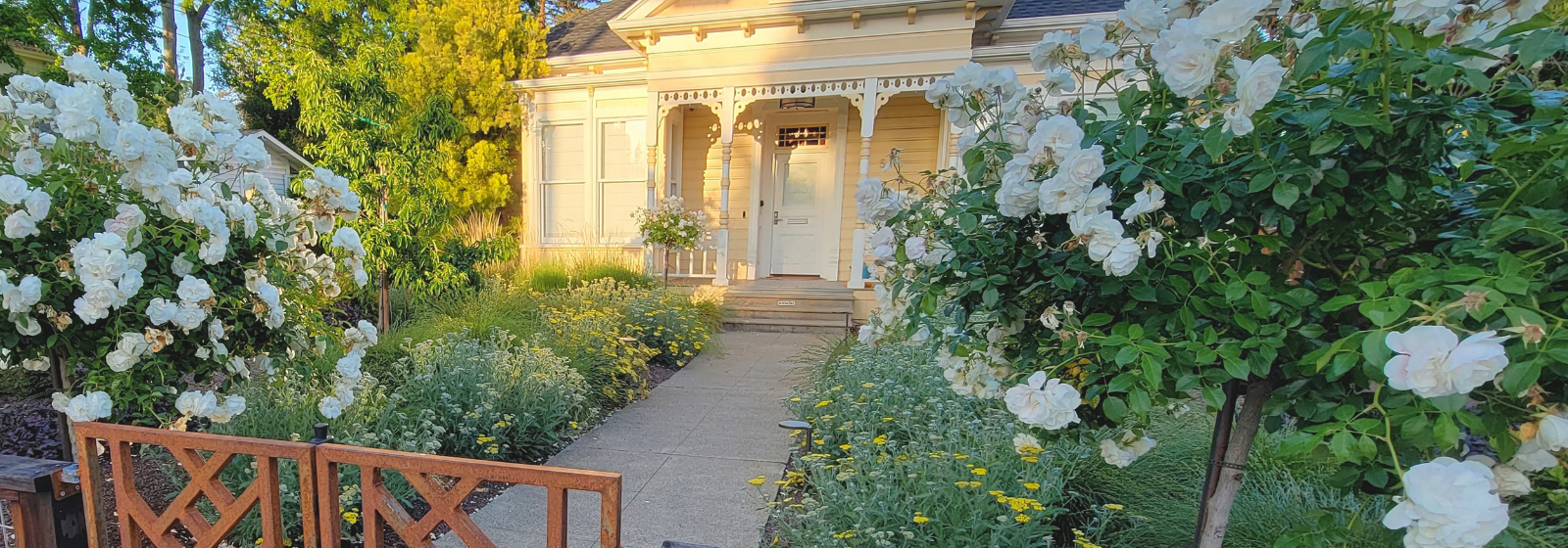 Healdsburg Victorian Banner