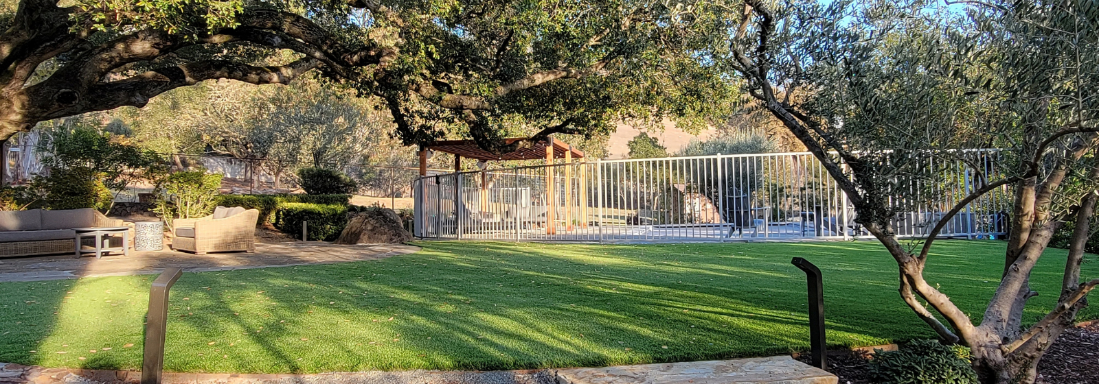 Sonoma Oakshade Pool Banner